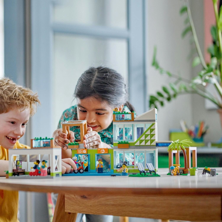 Lego City Stanovanjsko poslopje - 60365