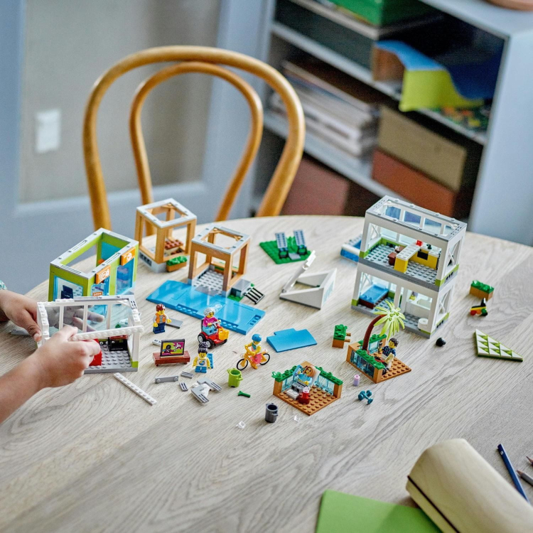 Lego City Stanovanjsko poslopje - 60365