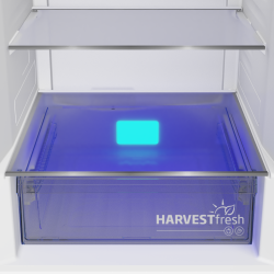 Predal HarvestFresh v hladilniku Beko B3RCNA364HXBR s posebno osvetlitvijo za ohranjanje vitaminov v sadju in zelenjavi ter daljšo svežino živil