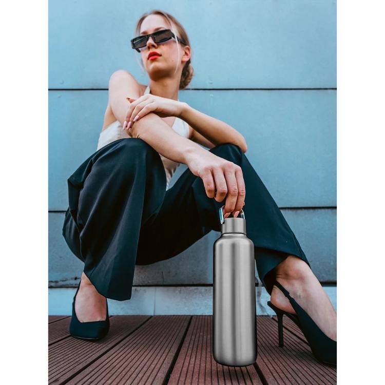 Steklenička za vodo Equa Thermo Timeles Steel, 600 ml