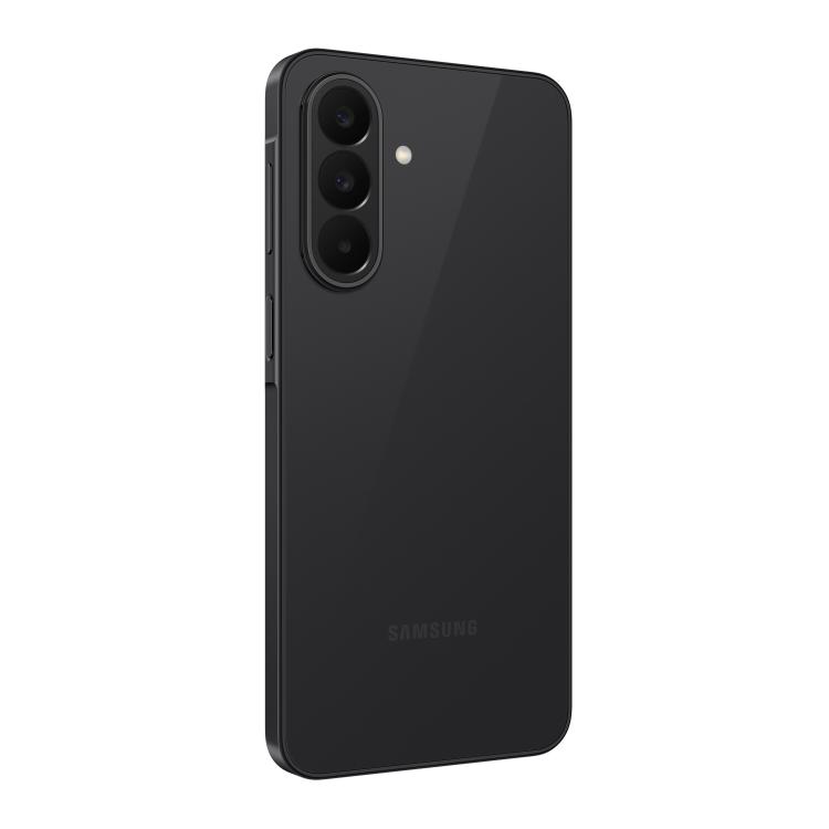 Samsung Galaxy A27 5G, črna, zadnji kotni pogled, trojna kamera, tanek profil, mat videz.