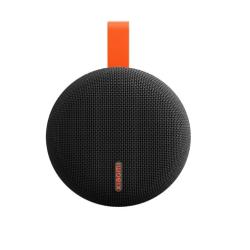 Xiaomi črn okrogel prenosni zvočnik z mrežasto teksturo, oranžnim trakom in logotipom Xiaomi na sprednji strani.