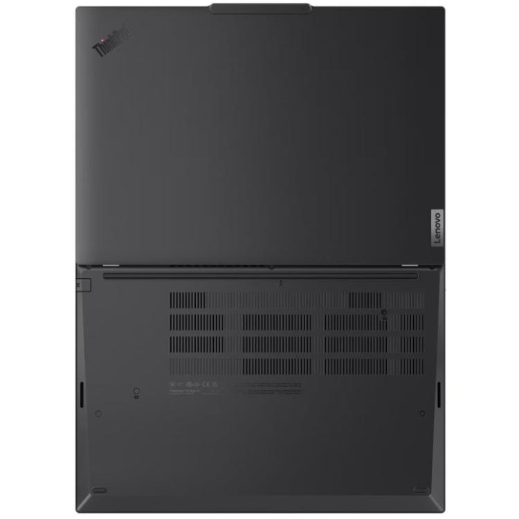 Spodnja stran prenosnika Lenovo ThinkPad z učinkovitim prezračevalnim sistemom in robustnim ohišjem omogoča optimalno hlajenje ter zanesljivo delovanje tudi pri zahtevnejših opravilih.