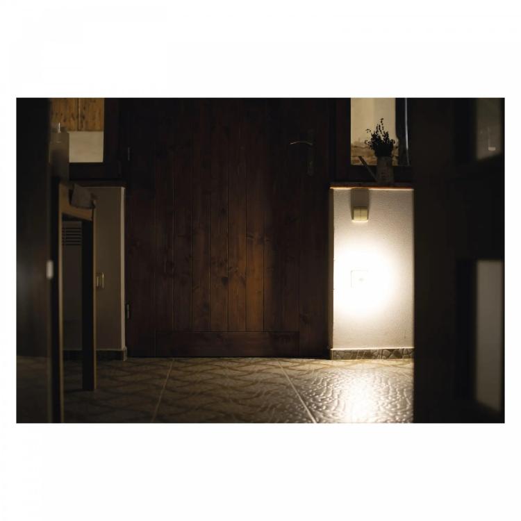 Nočna LED lučka Emos P3314, 230V s fotosenzorjem