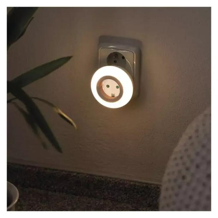 Nočna lučka Emos P3321, 230V s fotosenzorjem