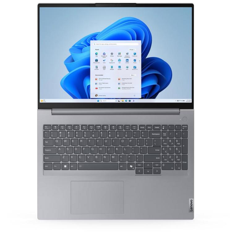 Lenovo ThinkBook z ergonomično tipkovnico, spletno kamero z zaščitnim pokrovom in operacijskim sistemom Windows 11 zagotavlja zanesljivo delovanje, visoko produktivnost ter prijetno uporabniško izkušnjo pri vsakodnevnem delu.