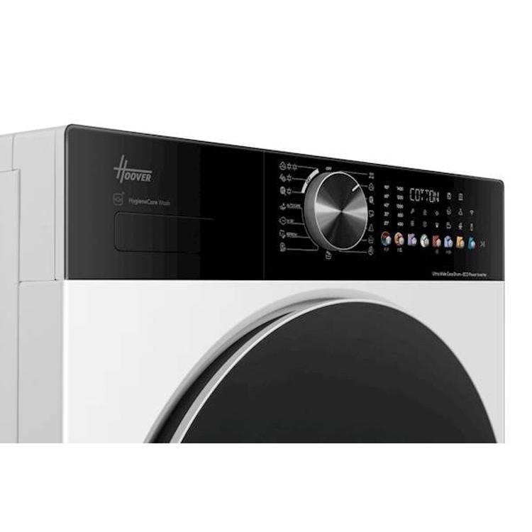Upravljalna plošča pralno-sušilnega stroja Hoover z vrtljivim izbirnikom programov, digitalnim zaslonom in predalom za detergent.