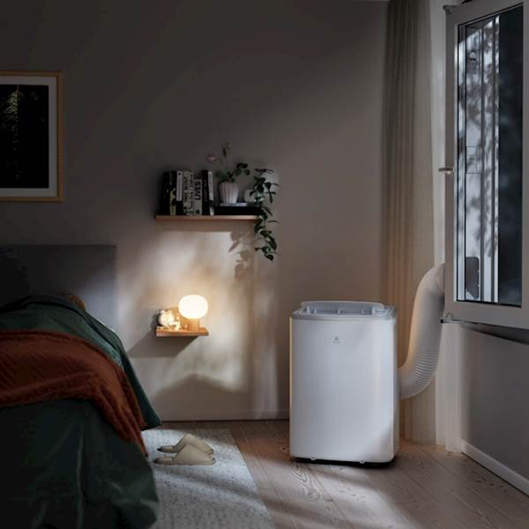 Prenosna klima Electrolux EXP26U339HW, 2,6 kW, hlajenje + gretje, WiFi