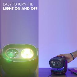 JBL Partylight Beam med vklopom, prikaz enostavnega upravljanja svetlobnih učinkov.