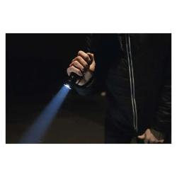 Ročna LED svetilka Emos 500 lm, 4× AAA, fokus, kovinska