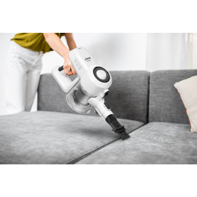 Artica ročni baterijski sesalnik Ufesa 81405765, 2v1
