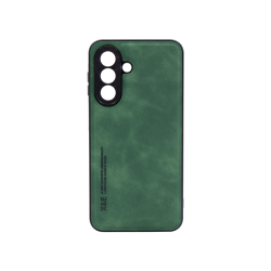 Zelen ovitek s teksturo usnja za Samsung Galaxy A27 5G z elegantnim videzom, ojačanim okvirjem in natančno oblikovanimi izrezi za kamero nudi zanesljivo zaščito ter udoben oprijem.