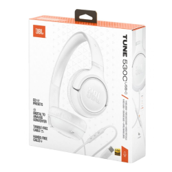  Embalaža JBL Tune 530C USB‑C, prikaz slušalk, funkcij EQ, DAC in vgrajenega mikrofona.