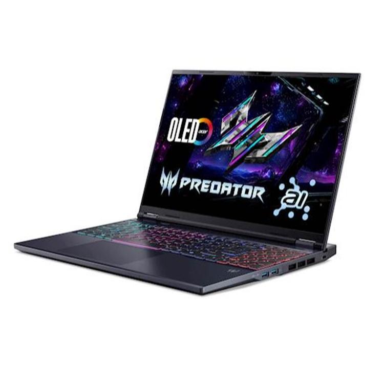 Gaming prenosnik Acer Predator OLED, poševni pogled, RGB osvetljena tipkovnica in tanek, zmogljiv dizajn.