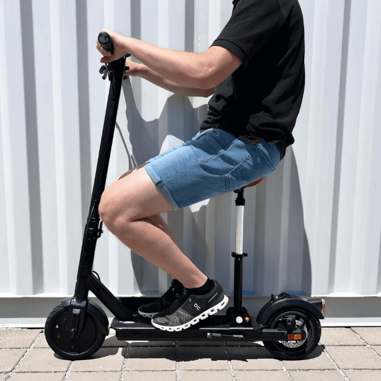 Električni skiro Comscoot z sedežem ECO plus