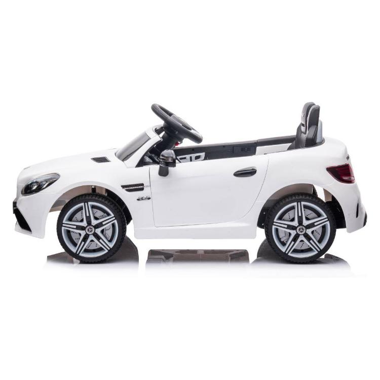 Otroški električni avto Mercedes bel, stranski pogled z nizko karoserijo in velikimi platišči