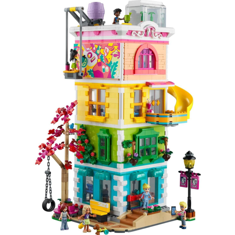 Lego Friends Dom občanov v Heartlake Cityju - 41748