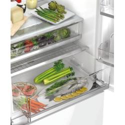 Predal My Zone v hladilniku Haier HTW7720DNGW z ribo, zelenjavo in drugimi svežimi živili, namenjen prilagodljivemu uravnavanju temperature glede na vrsto shranjene hrane