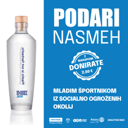 Steklenka “GlassyClassy – Plastično ni fantastično”, posebna izdaja “Podari nasmeh”