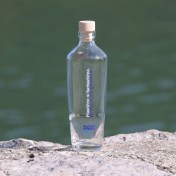 Steklenka “GlassyClassy – Plastično ni fantastično”, posebna izdaja “Podari nasmeh”_2