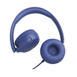 Modre JBL slušalke, zložene naploščato, mehke ušesne blazinice in kompaktna zasnova.