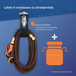 Raztegljiva vrtna cev VonHaus z nosilcem za obešanje in vrečko za enostavno shranjevanje po uporabi.