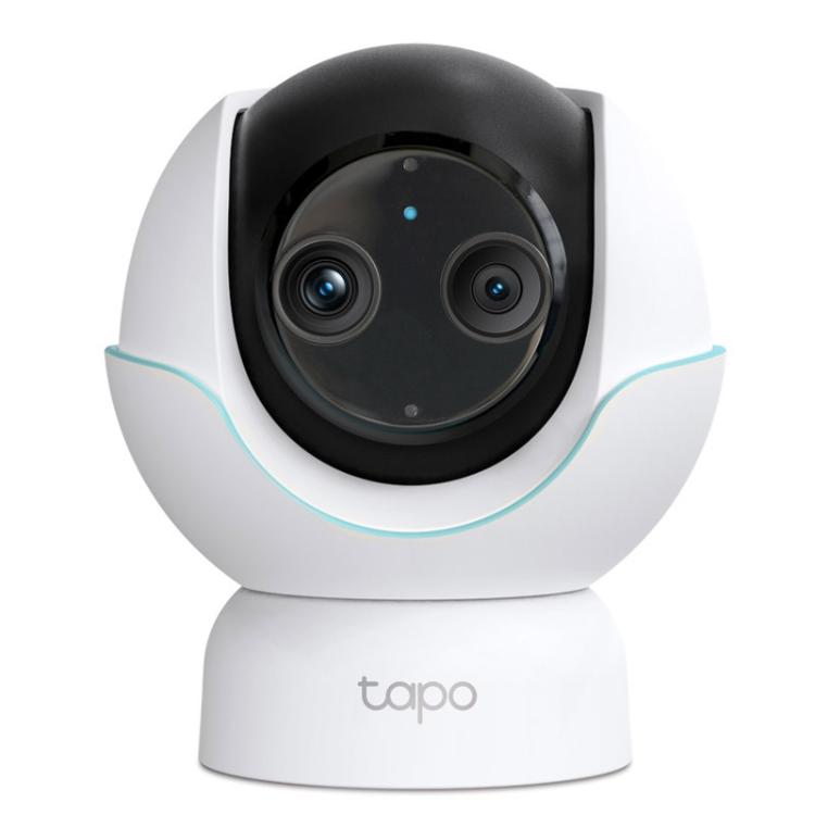 Kamera TP-Link Tapo z vgrajenim zvočnikom, mikrofonom, Wi‑Fi povezljivostjo in možnostjo dvosmerne komunikacije zagotavlja učinkovito varovanje ter enostavno upravljanje prek mobilne aplikacije.