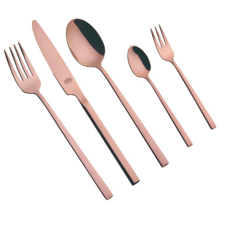 Rose gold jedilni pribor Serena iz nerjavečega jekla, vilice, nož in žlice na belem ozadju.