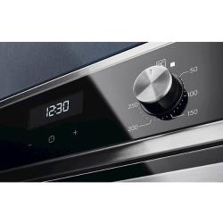 Vgradna pečica Electrolux EOF5H40BX, SurroundCook