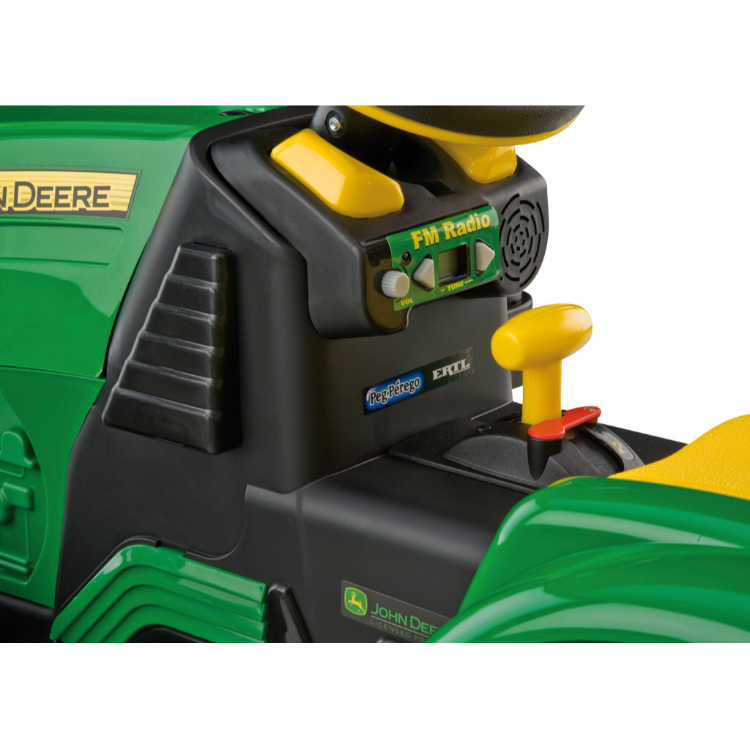 Peg Perego John Deere Ground Force s prikolico
