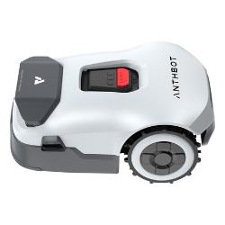AI ANTHBOT GENIE 3000 s kompaktno zasnovo, AI navigacijo in zmogljivimi pogonskimi kolesi za vse terene.