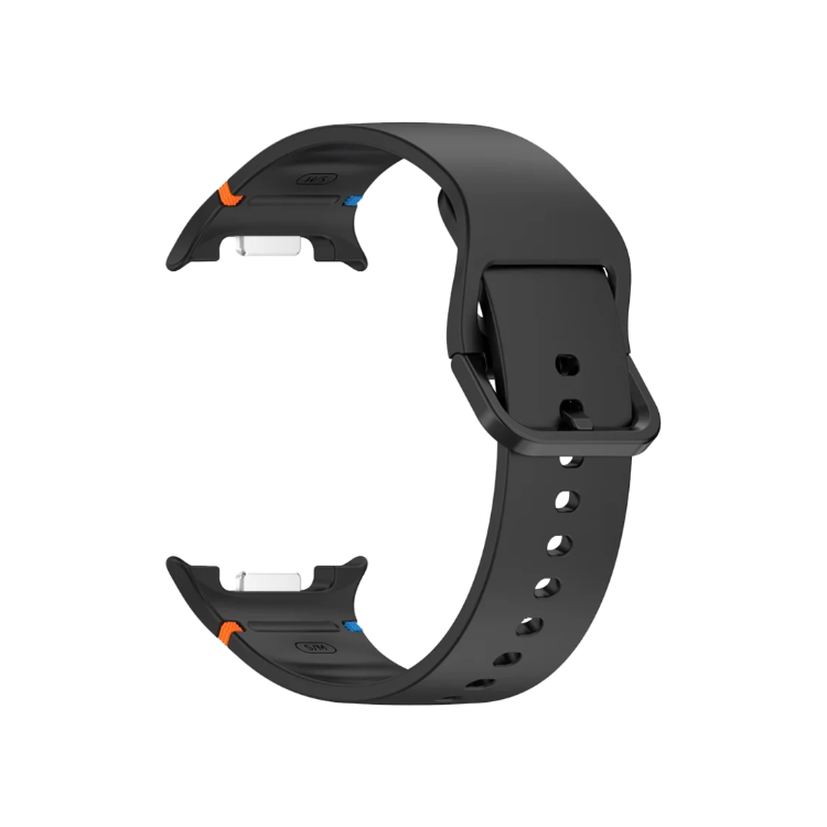 Črn silikonski pašček Samsung Stitch za Galaxy Watch, mehak material, kontrastni detajli in klasična zaponka.