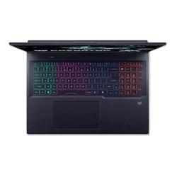 Acer PHN18-72-90M6: odprt prenosnik, RGB osvetljena tipkovnica s številčnico, pogled od zgoraj.