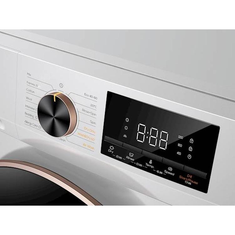 Upravljalna plošča pralno‑sušilnega stroja TCL CP1012WA0 z vrtljivim programskim gumbom, LED zaslonom in tipkami za nastavitev temperature, ožemanja ter sušenja