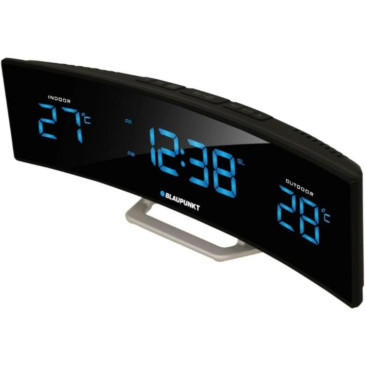 Digitalna radijska ura Blaupunkt z ukrivljenim zaslonom, pogled pod kotom, prikaz časa 12:38 ter notranje in zunanje temperature 27 °C in 28 °C
