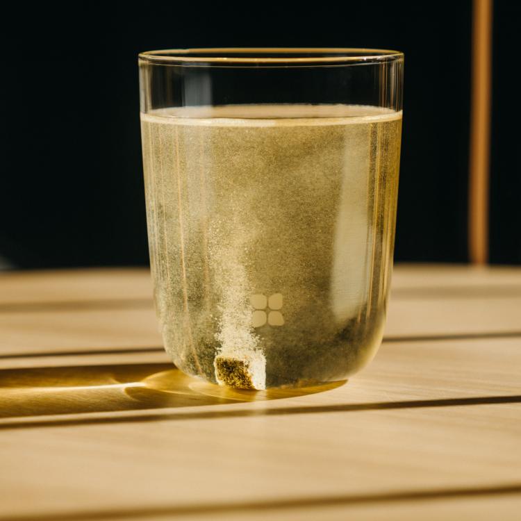 Hidracijske kocke Waterdrop Oro z 90 mg naravnega kofeina
