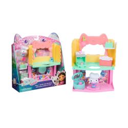 Igralni set Gabby's Dollhouse Cakey's Sprinkle Cake-tastic Kitchen z mini figuro, kuhinjo in dodatki, za otroke 3+.
