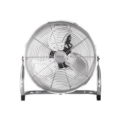 Namizni ventilator SOGO s kovinskim ohišjem in kromiranim stojalom, sprednji pogled na belem ozadju.