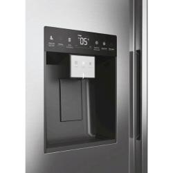 Dozirnik za vodo in led pri hladilniku Haier HSW59F18EIMM z digitalnim upravljanjem, izbiro vode, ledenih kock ali drobljenega ledu ter elegantnim inox zaključkom